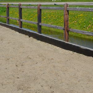 Zandkering voor manegebak of paddock